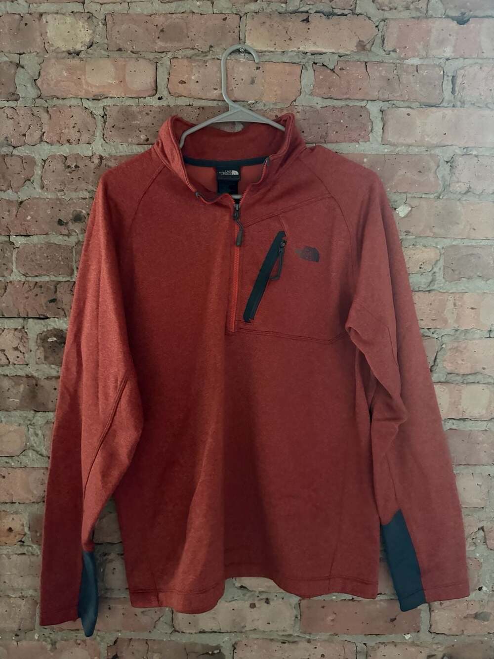 The North Face Men's Canyonlands 1/2 Zip Fleece Pullover Brick Red/Dark Grey